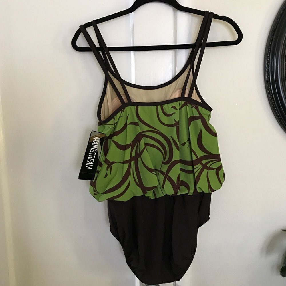 Mainstream Full Coverage One Piece Swimsuit - Picture 10 of 11